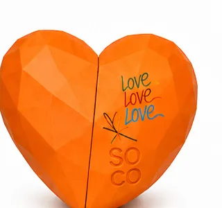 A faceted Little One heart box